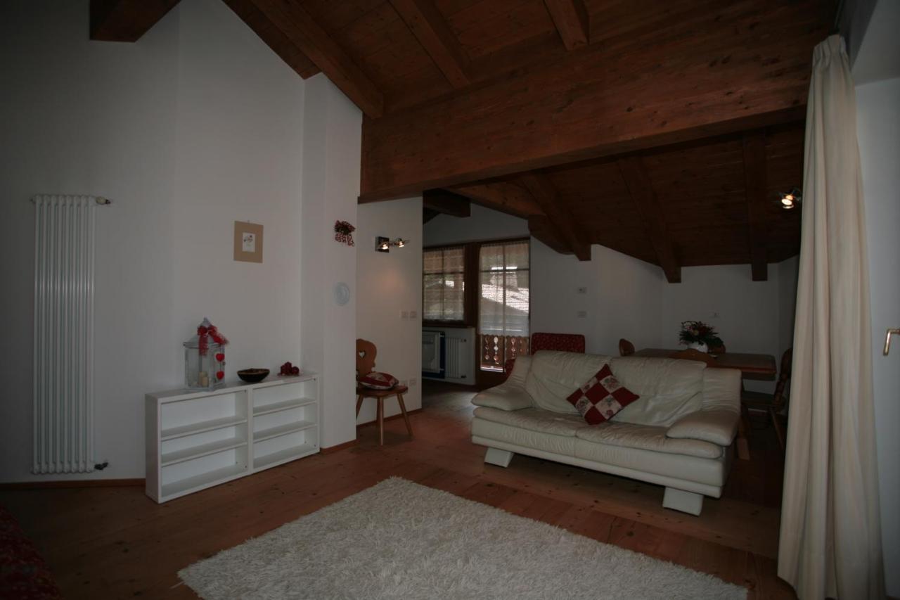 Villetta Ai Pini Deluxe Canazei Bagian luar foto