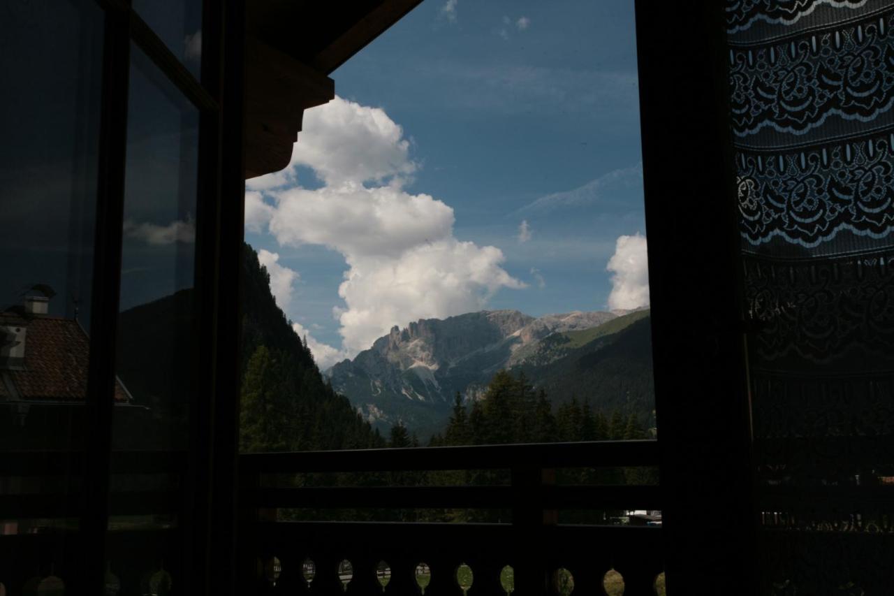 Villetta Ai Pini Deluxe Canazei Bagian luar foto