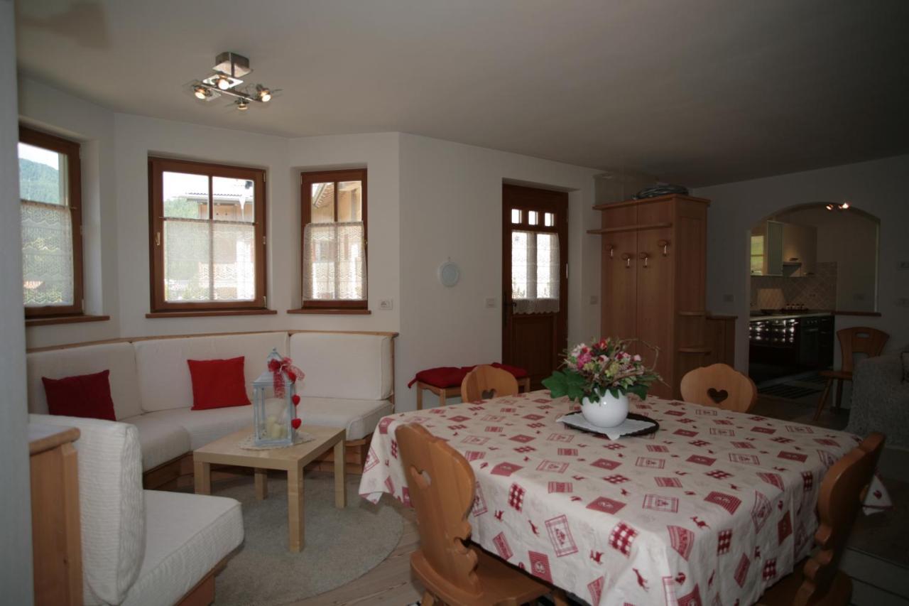 Villetta Ai Pini Deluxe Canazei Bagian luar foto